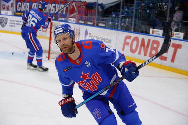 Yle: Mitä tekee Leo Komarov? SM-liiga ja jopa NHL edelleen mahdollista Yle: Mitä tekee Leo Komarov? SM-liiga ja jopa NHL edelleen mahdollista