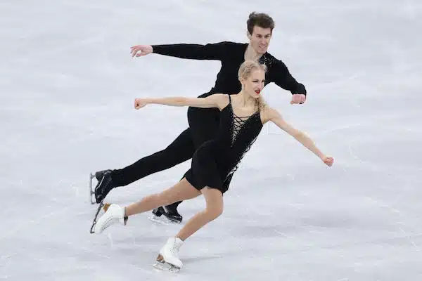 Hieno suomalaissuoritus Pekingin olympialaisten jäätanssissa Hieno suomalaissuoritus Pekingin olympialaisten jäätanssissa