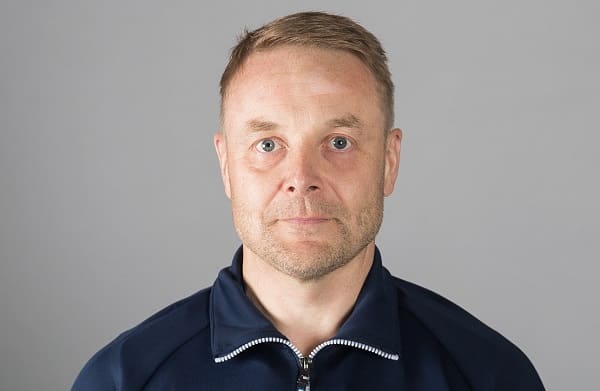 Naisleijonien päävalmentajalta selvää tekstiä joukkueen tilanteesta Naisleijonien päävalmentajalta selvää tekstiä joukkueen tilanteesta