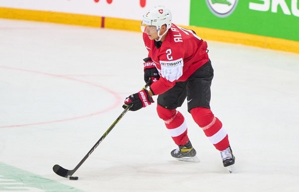 Suomalaispelaaja lähtee kaatamaan olympialaisissa Leijonia – ”Sydän sykkii punavalkoiselle”