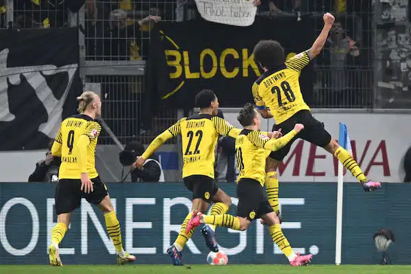 Ei pokaalin pokaalia - Borussia Dortmund antoi kenkää päävalmentajalleen Ei pokaalin pokaalia – Borussia Dortmund antoi kenkää päävalmentajalleen