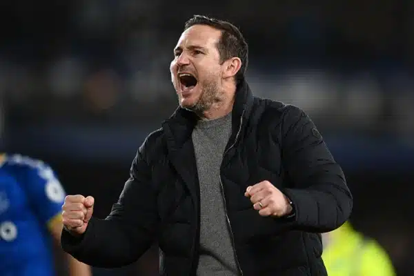 Valioliigassa saatetaan nähdä lauantaina valmentajapotkut Valioliigassa saatetaan nähdä lauantaina valmentajapotkut