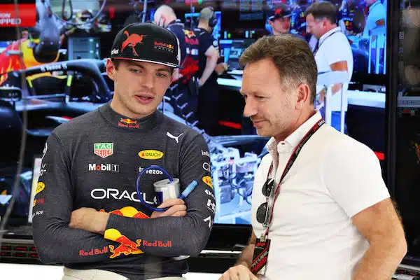 Max Verstappen ei pidä F1-sarjan tekemästä muutoksesta - "Sen pitää muuttua pian" Max Verstappen ei pidä F1-sarjan tekemästä muutoksesta – ”Sen pitää muuttua pian”