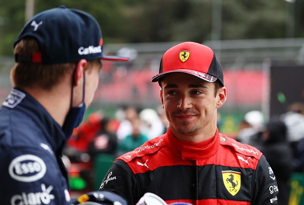 Charles Leclerc ei aio muuttaa mitään sydäntä särkevän kolarin vuoksi - jakoi uhmakkaita kommentteja Charles Leclerc ei aio muuttaa mitään sydäntä särkevän kolarin vuoksi – jakoi uhmakkaita kommentteja