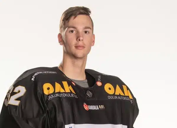 Kaksi suomalaispelaajaa matkaa Pohjois-Amerikkaan Kaksi suomalaispelaajaa matkaa Pohjois-Amerikkaan