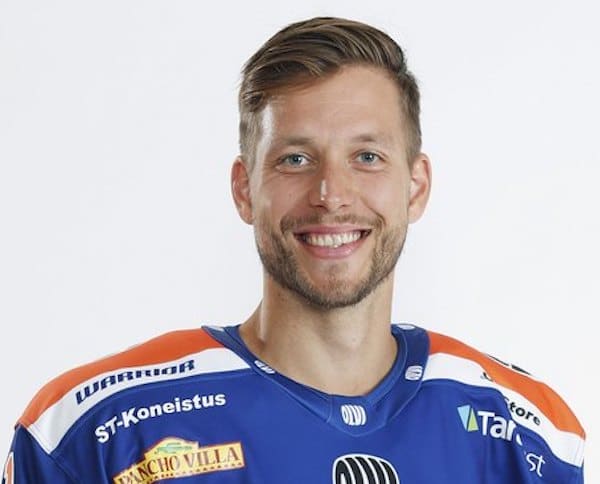 Jukka Peltola joutuu viikoiksi sivuun Jukka Peltola joutuu viikoiksi sivuun