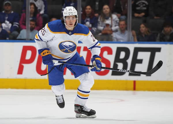 Kiekko talteen – NHL:n ykkösvaraus teki ensimmäisen maalinsa