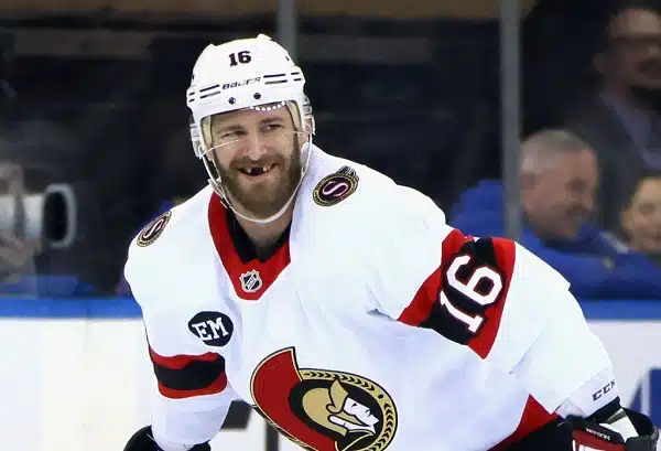 USA:n NHL-tähti aikoo maistaa Tampereella mustaamakkaraa USA:n NHL-tähti aikoo maistaa Tampereella mustaamakkaraa