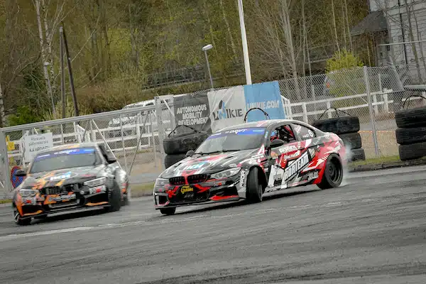 Jonathan Hast tykitti voittoon legendaarisella radalla – ”En turhaan perjantaina uhitellut”