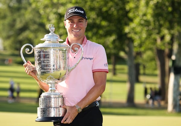 ”Omituinen päivä” – Justin Thomas nousi kaukaa takaa voittoon PGA Championshipissä