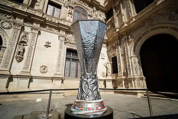 Mestarien liigan puolivälierät jatkuvat - näistä asetelmista toisiin osaotteluihin Mestarien liigan puolivälierät jatkuvat – näistä asetelmista toisiin osaotteluihin