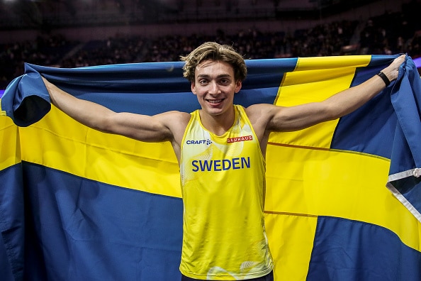 Ruotsin seiväshirmu hyppäsi ulkoratojen ME:n! Ruotsin seiväshirmu hyppäsi ulkoratojen ME:n!