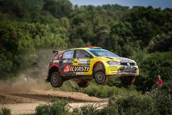 Rengasrikot suomalaisdebytantin riesana Sardinian MM-rallissa