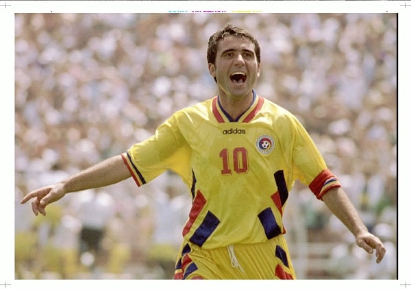 "Karpaattien Maradona" ja muut - Romanian futismaajoukkue juhlii satavuotista taivaltaan Huuhkajia vastaan ”Karpaattien Maradona” ja muut – Romanian futismaajoukkue juhlii satavuotista taivaltaan Huuhkajia vastaan