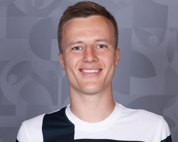 Huuhkaja-pelaaja vaihtoi pelipäivänä seuraa – ”Saksa on siisti futismaa”