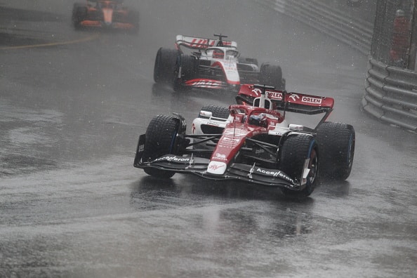 Sade aiheutti jättiyllätyksen F1-aika-ajoissa! Valtteri Bottakselle valtaisa pettymys Sade aiheutti jättiyllätyksen F1-aika-ajoissa! Valtteri Bottakselle valtaisa pettymys