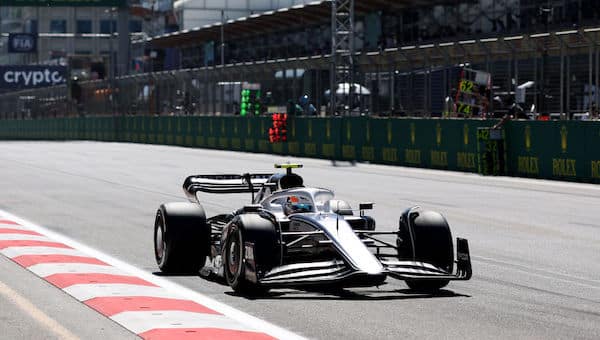 F1-kuljettajan autoa paikkailtiin "jeesusteipillä" - "Olin aika shokissa" F1-kuljettajan autoa paikkailtiin ”jeesusteipillä” – ”Olin aika shokissa”