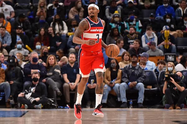 NBA:ssä nähtiin iso kauppaa - joukkue kertaheitolla mestarisuosikiksi NBA:ssä nähtiin iso kauppaa – joukkue kertaheitolla mestarisuosikiksi