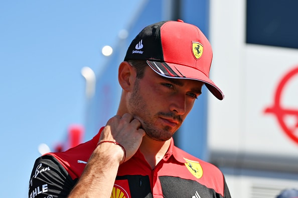 F1-tähti ilmoitti erostaan Instagramissa: ”Jatkamme ystävinä” F1-tähti ilmoitti erostaan Instagramissa: ”Jatkamme ystävinä”