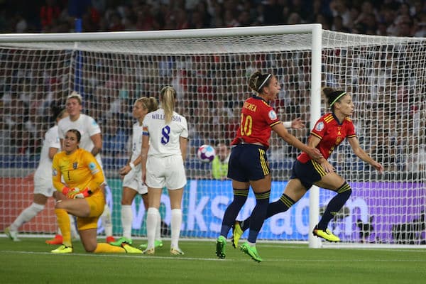 Espanjan MM-kultaan johdattanut kohuvalmentaja löysi nopeasti uuden työpaikan