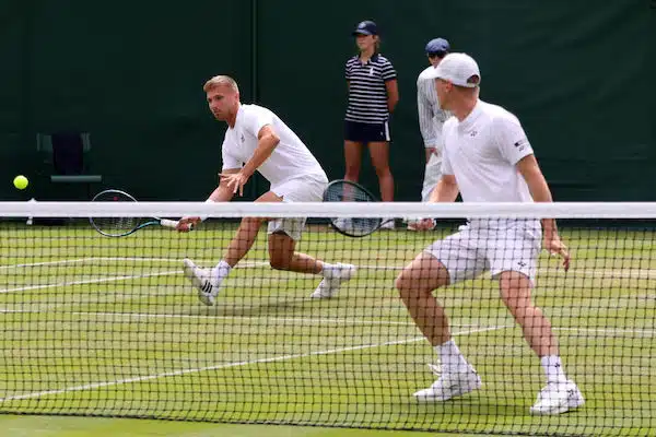 Harri Heliövaaran ja hänen parinsa upea taistelu ei riittänyt Wimbledonissa