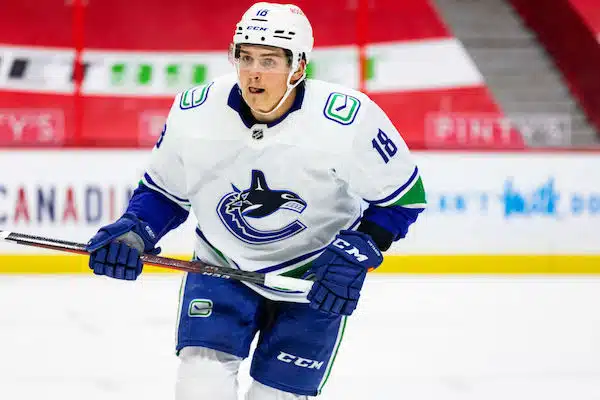 Suomensukuinen entinen NHL-ongelmapelaaja on saamassa taas monoa - edes harjoituksiin tuleminen ei maistu Suomensukuinen entinen NHL-ongelmapelaaja on saamassa taas monoa – edes harjoituksiin tuleminen ei maistu