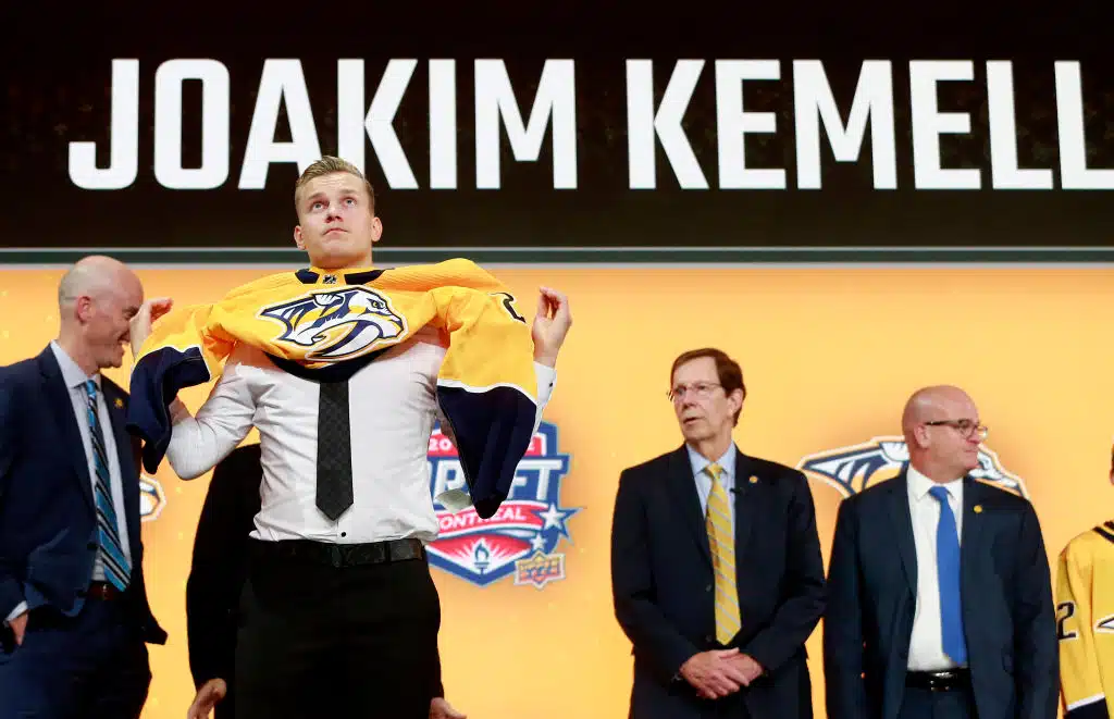 Joakim Kemell laukoi ahkerasti NHL-debyytissään
