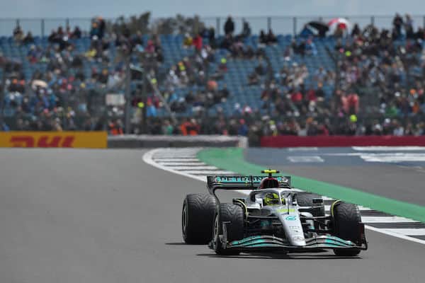 Kohulausunnon tehnyt Lewis Hamilton veti sanojaan takaisin Kohulausunnon tehnyt Lewis Hamilton veti sanojaan takaisin