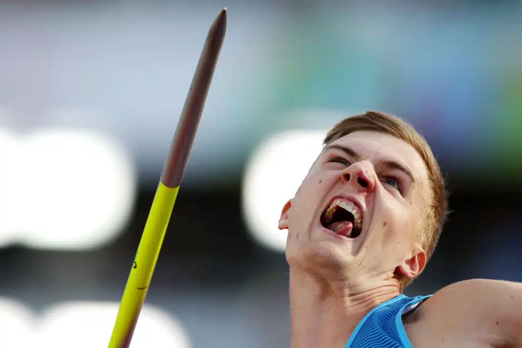 Oliver Helanderin piti ”vähän suuttua” – Lassi Etelätalo onnitteli Suomen pelastamisesta