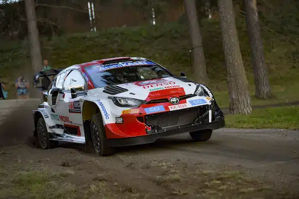 EK21: Esapekka Lappi pyörähti rajusti – miehen pätkän jälkeinen temppu nauratti maailmalla EK21: Esapekka Lappi pyörähti rajusti – miehen pätkän jälkeinen temppu nauratti maailmalla