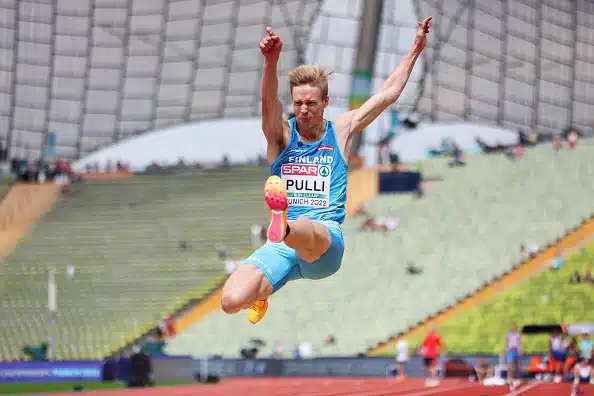 Kristian Pulli hyppäsi neljänneksi Tshekissä