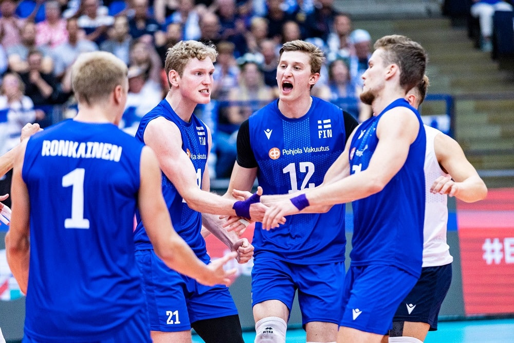 Suomi nousi takamatkalta upeaan voittoon Romaniassa Suomi nousi takamatkalta upeaan voittoon Romaniassa