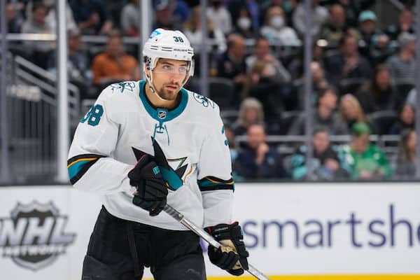 Tilipäivä! NHL-puolustaja allekirjoitti rahakkaan sopimuksen Tilipäivä! NHL-puolustaja allekirjoitti rahakkaan sopimuksen