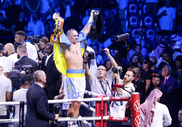 Oleksandr Usyk voittoon raskaansarjan MM-ottelussa – Anthony Joshuan käytös pöyristytti