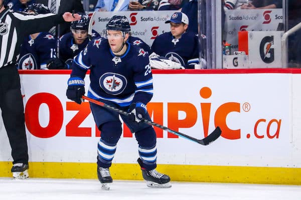 Yli 1 200 NHL-ottelun veteraani lyö luistimet naulaan 17 kauden jälkeen