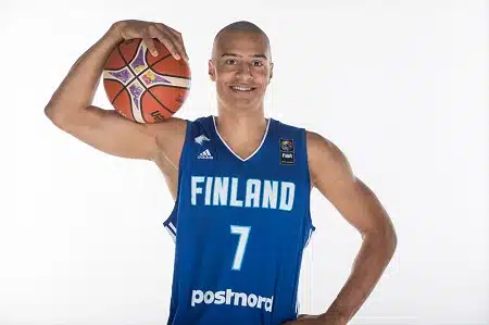 Qatar sai taas MM-kisat – suomalaislegenda antaa palaa Fiballe: ”Hävettää, ahneudella ei ole rajoja”