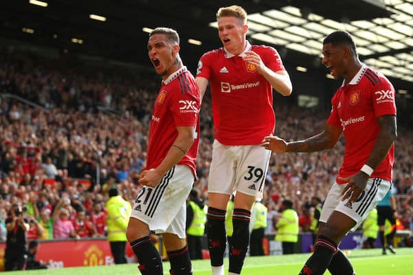 Manchester United hankkiutumassa eroon flopistaan - korvaaja katsottu jo valmiiksi Manchester United hankkiutumassa eroon flopistaan – korvaaja katsottu jo valmiiksi