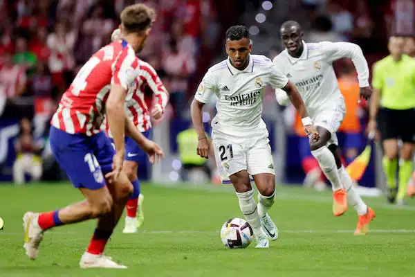 Real Madrid vei paikallispelin – Atletico heräsi liian myöhään kuumassa derbyssä