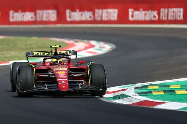 Isot bileet pystyyn? Ferrari ampui väkevästi kärkeen Isot bileet pystyyn? Ferrari ampui väkevästi kärkeen