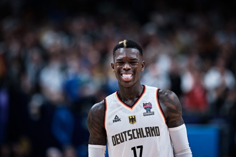 USA sai nenilleen – koripallon MM-finaalissa silti useita NBA-pelaajia