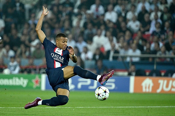 Kylian Mbappen tilanteessa uusi käänne? Jatkosopimus PSG:n kanssa sittenkin pöydällä Kylian Mbappen tilanteessa uusi käänne? Jatkosopimus PSG:n kanssa sittenkin pöydällä