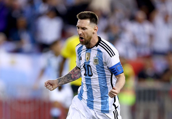 Lionel Messi yllätti Curacaon maalivahdin vielä ottelun jälkeenkin – upea ele