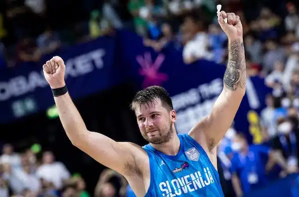 Supertähti Luka Doncic taas hurjana – sysäsi Clippersin kuilun partaalle