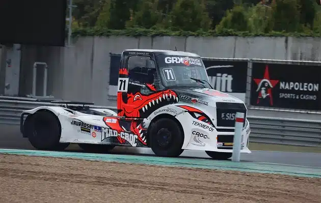 Suomalaiskuljettajalla riitti ohjelmaa Zolderissa: osumia, jarrumurheita ja lopuksi hävisivät sähköt