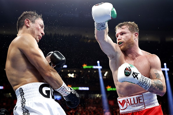Saul Alvarez pehmitti Gennadi Golovkinin - sotakirveet haudattiin MM-titteliottelun jälkeen Saul Alvarez pehmitti Gennadi Golovkinin – sotakirveet haudattiin MM-titteliottelun jälkeen