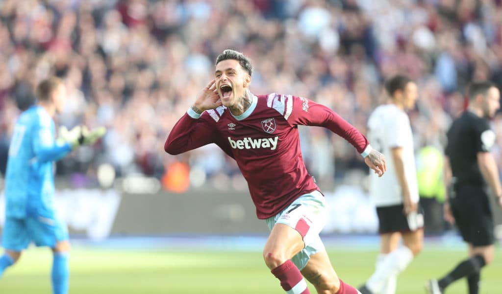 West Ham-floppi maitojunaan – päätepysäkki Roomassa