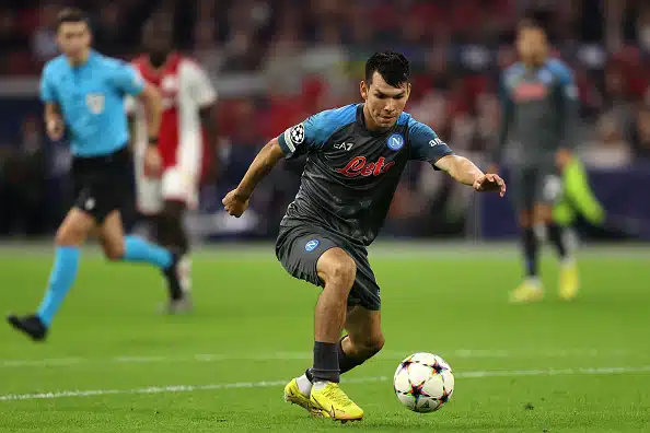 Jalkapallotähti allekirjoittamassa hurjan sopimuksen - vain Lionel Messi ja Lorenzo Insigne edellä Jalkapallotähti allekirjoittamassa hurjan sopimuksen – vain Lionel Messi ja Lorenzo Insigne edellä