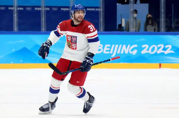 Liigasta tuttu puolustaja puolustaa KHL-siirtoaan: "Tämä on minun elämäni" Liigasta tuttu puolustaja puolustaa KHL-siirtoaan: ”Tämä on minun elämäni”