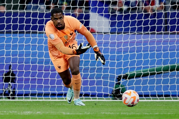 Onko tämä mies maailman paras maalivahti? ”Hän on 200 miljoonan arvoinen!”