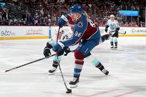 Colorado Avalanche otti tuntumaa Nokia-areenan jäähän - yleisön suosikista ei ollut epäselvyyttä Colorado Avalanche otti tuntumaa Nokia-areenan jäähän – yleisön suosikista ei ollut epäselvyyttä